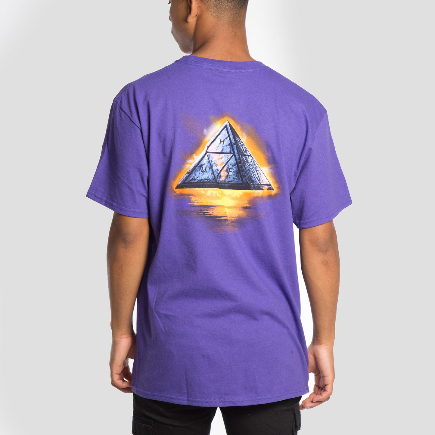 Huf Camiseta Ancient Aliens - TS01009-GRAPE - Colección Chico
